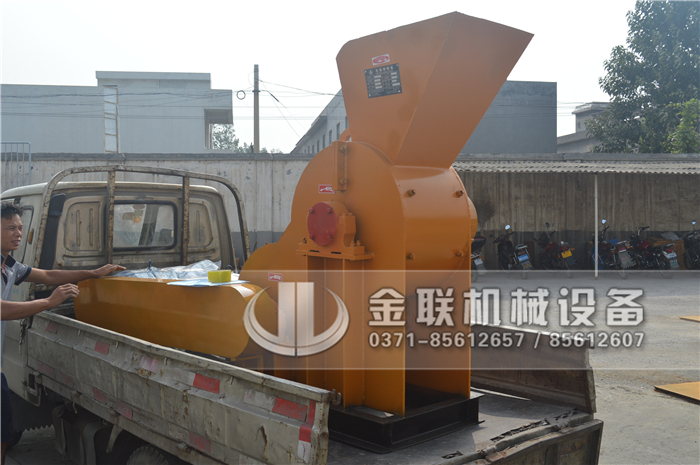 哪個(gè)廠家小型原煤粉碎機(jī)價(jià)格低，多少錢一臺？