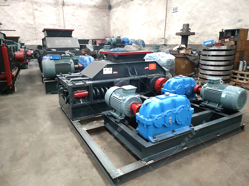 800x600型直連式對輥破碎機發(fā)往重慶