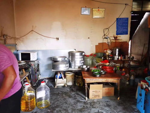 大理市餐飲服務食品安全紅黑榜第2期發布 8家單位獲贊，13家單位待整改